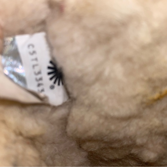 UGG Amarina Fringe Nubuck Suede Wool Slippers Shoes Women’s Size 7 - Picture 13 of 14